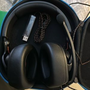 JBL Quantum gaming headphones for sale!!!